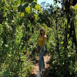 Meet your Posher, Julia